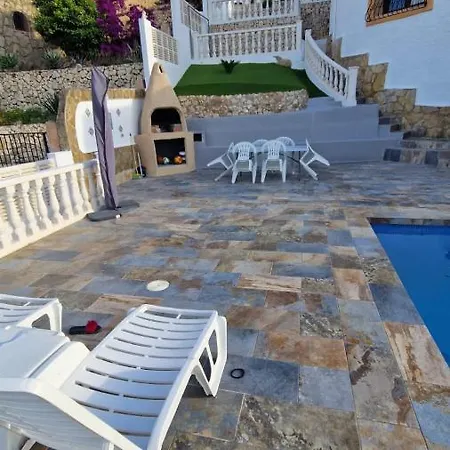 Maryvilla Zohra קלפה