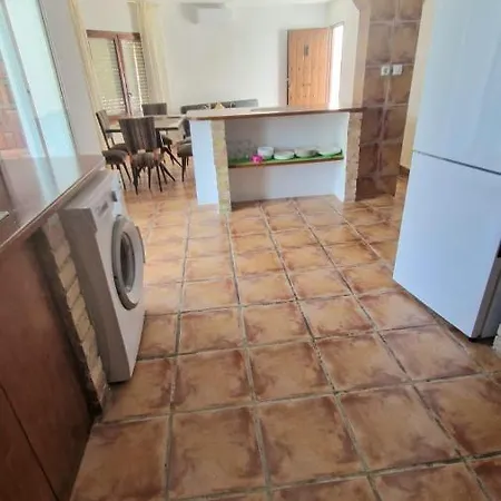 Hébergement de vacances Maryvilla Zohra *