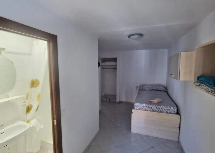 Maryvilla Zohra Calpe