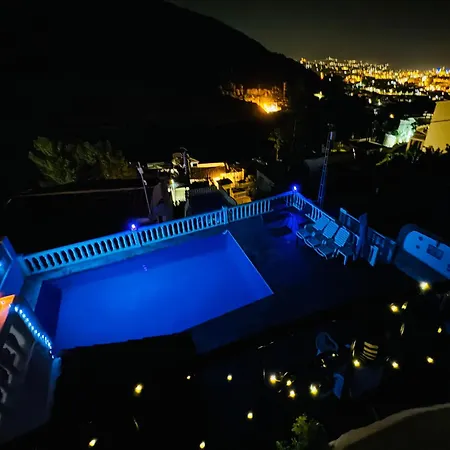 Maryvilla Zohra Calpe